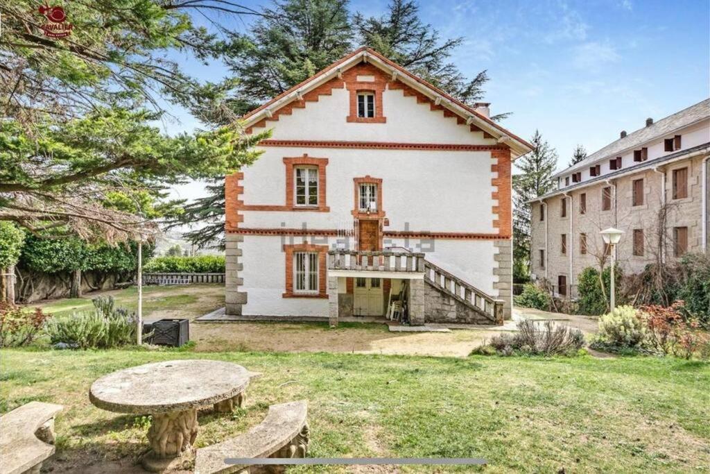 Acogedor Chalet En La Sierra Cercedilla Luaran gambar